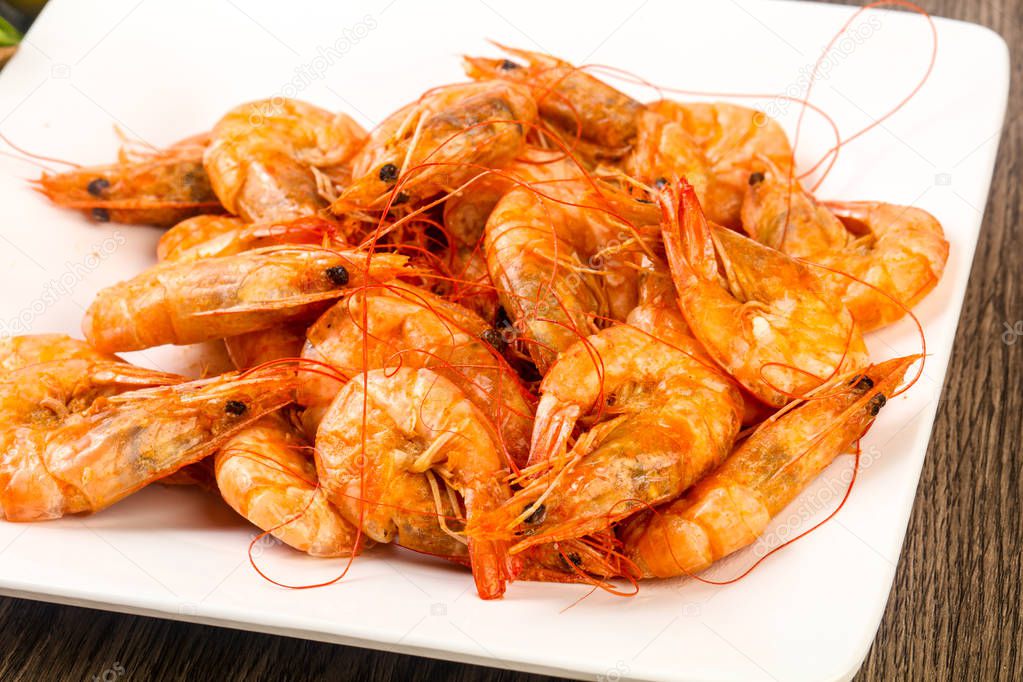 Boiled prawns in the bowl - ready for eat