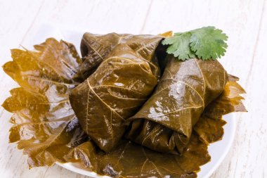 Beyaz geleneksel dolma etli