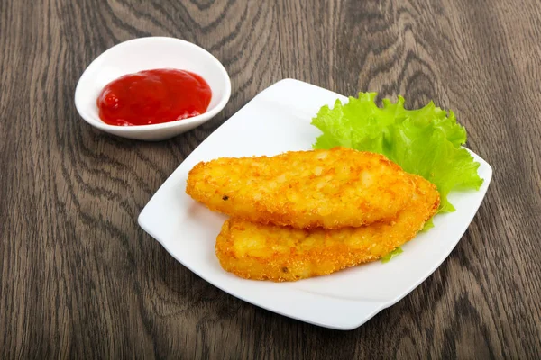 Ahşap arka plan üzerinde patates pancakes