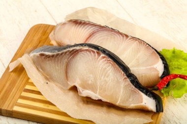 Ham sulu köpek balığı biftek ızgara için hazır