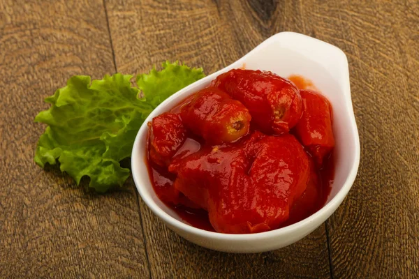 Geschälte Tomaten Mit Saft Der Schüssel — Stockfoto