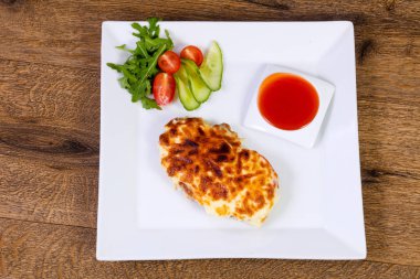 Peynir ve mayonaisse ile tavuk göğsü