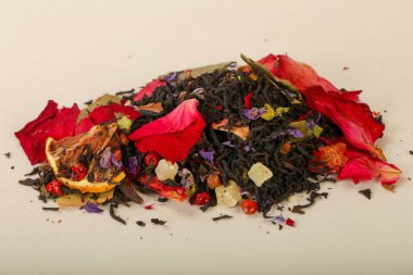 Aroma çay yığın meyve, meyveler ve otlar ile