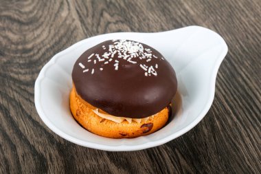 Bouchee kek çikolata ile