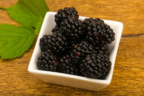 Blackberries Leaves Wooden Background — Stock Photo, Image