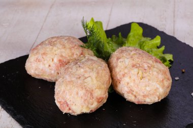 Çiğ Domuz pirzola - kıyılmış et