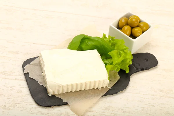 Formaggio Feta Con Olive — Foto Stock