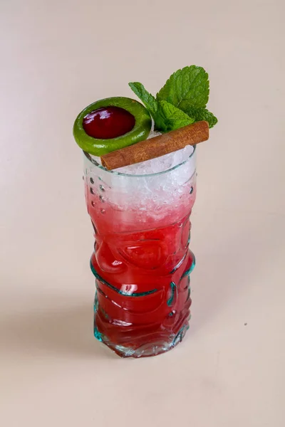 Sweet Koude Aardbei Cocktail — Stockfoto