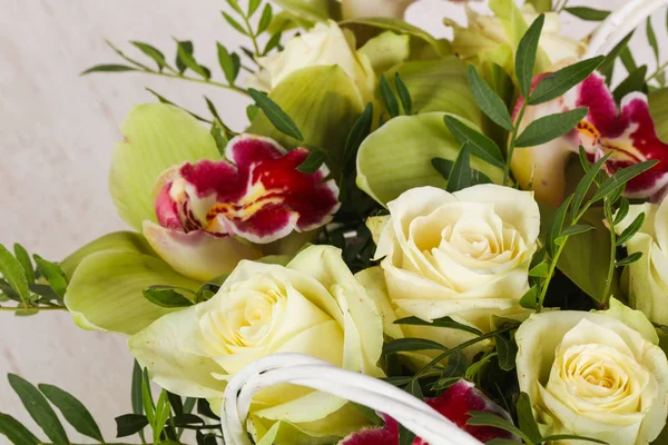 Fresh Roses Bouquet Other Flowers — Stock Photo, Image