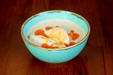 Gürcü suop Satsivi tavuk