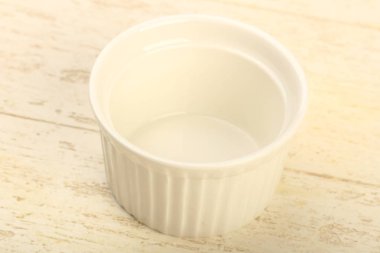 Ev veya ahşap arka plan üzerinde restorant için boş levha