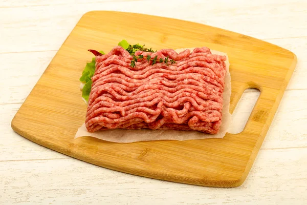 Carne Manzo Cruda Macinata Con Timo Peperoncino — Foto Stock