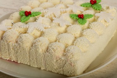 Beyaz pasta krema ile 