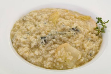 Armut ve Gorgonzola ile risotto