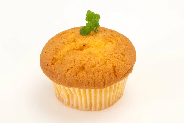 Zoete smakelijke muffin geserveerd Mint — Stockfoto