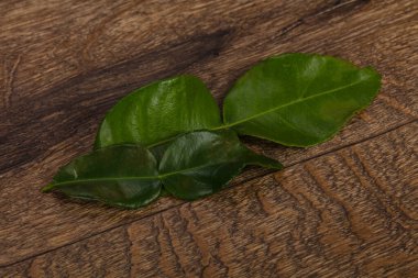 Kafir kireç yaprakları - Asya mutfağı için ek