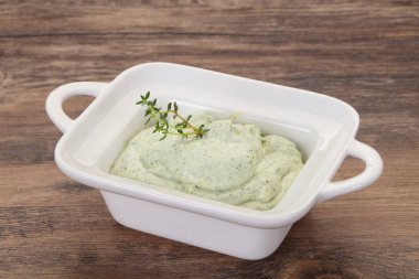 Otlar ile yazlık krem snack