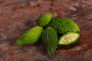 Tropikal egzotik sebze-acı kavun