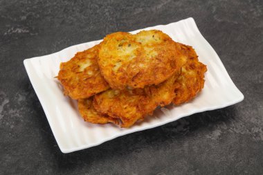 Kasede kavrulmuş patates krep