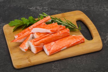 Gemide yengeç sopa surimi