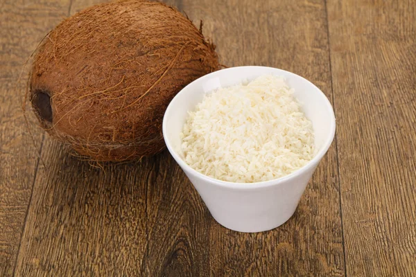 Kokosnöt strimlad chip med mutter — Stockfoto