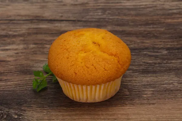 Dolce gustoso muffin servito menta — Foto Stock