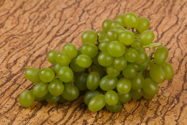 Zoete groene druif tak — Stockfoto