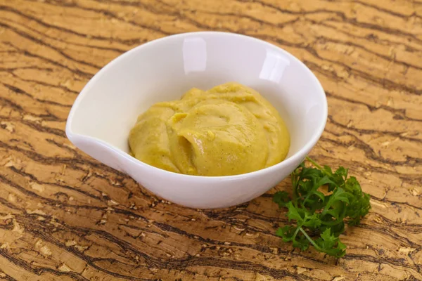Saus mustard dalam mangkuk — Stok Foto