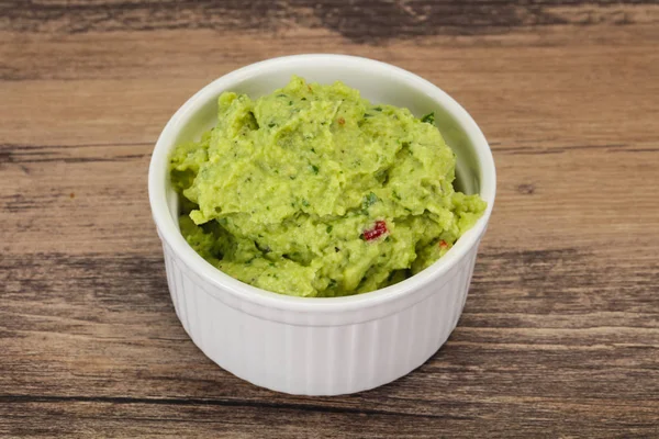 Avokádó guacamole szósz chili paprika — Stock Fotó