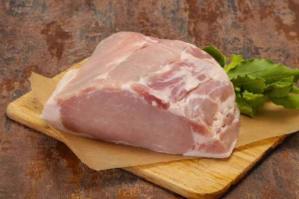 Trozo de carne de cerdo cruda para cocinar — Foto de Stock