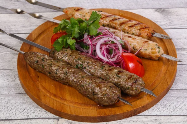 Kebab di manzo e pollo — Foto Stock