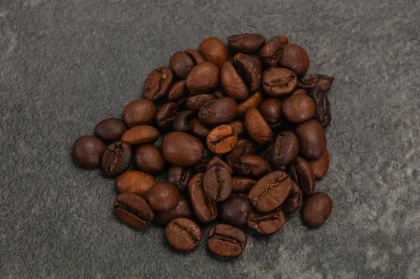 Rostade kaffebönor för matlagning — Stockfoto