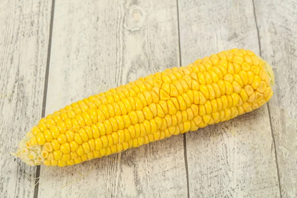 Zoete zachte gele natuurlijke maïs — Stockfoto