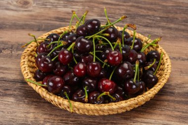 Olgun tatlı lezzetli kiraz Berry