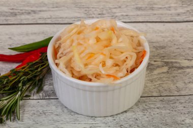 Salamura lahana - lahana turşusu