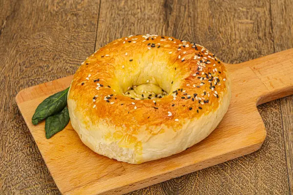 Hot tasty Uzbek flatbread for snack — Stok fotoğraf