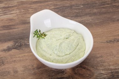 Otlar ile yazlık krem snack