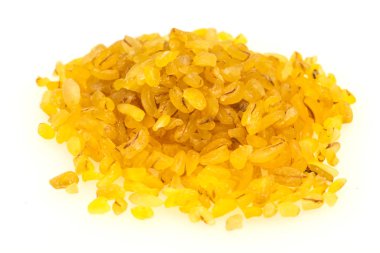 Yemek pişirmek için çiğ kuru bulghur yığını