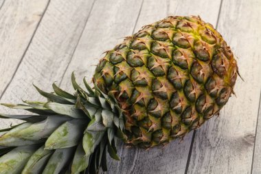 Olgun taze ananas