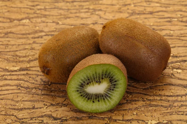 Verse rijpe kiwi — Stockfoto