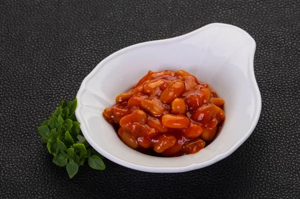 Rene al forno con salsa di pomodoro — Foto Stock