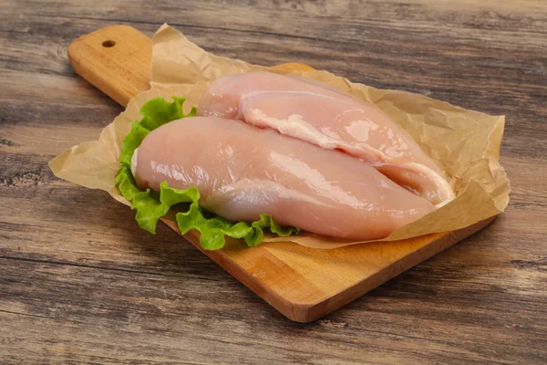 Surowe piersi kurczaka gotowe do gotowania — Zdjęcie stockowe
