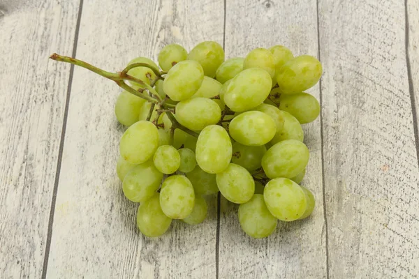 Doce maduro verde uva ramo — Fotografia de Stock