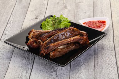 kavrulmuş Domuz kaburga