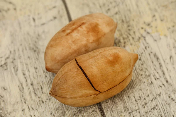 Ripe Tasty Two Whole Pecan Nuts — Stock Photo, Image
