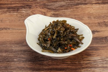 Havuçlu ve susamlı yosun kabağı.