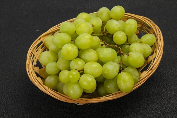 Süße Reife Frische Grüne Traube Zweig — Stockfoto