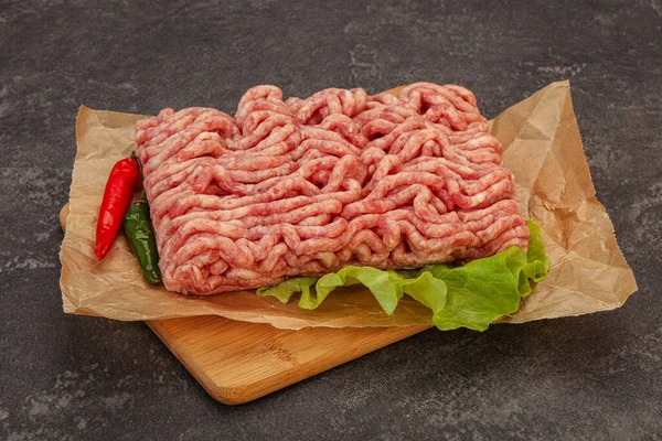 Carne Porco Picada Crua Para Cozinhar Tabuleiro — Fotografia de Stock