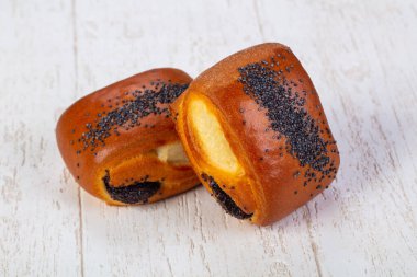 Tatlı tastu topuz reçel ile