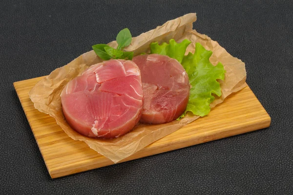 Tonno Crudo Bistecca Rotonda Pronto Griglia — Foto Stock